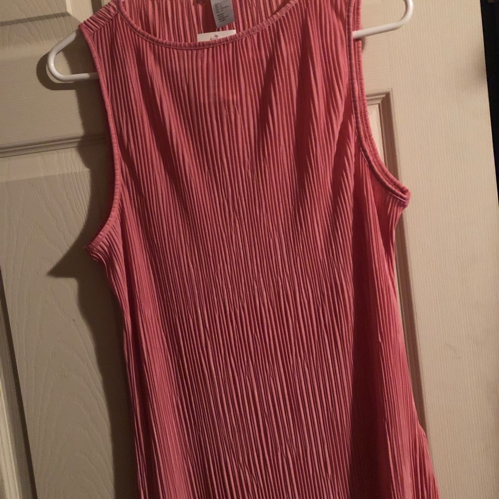 Cora color layering tank NWOT